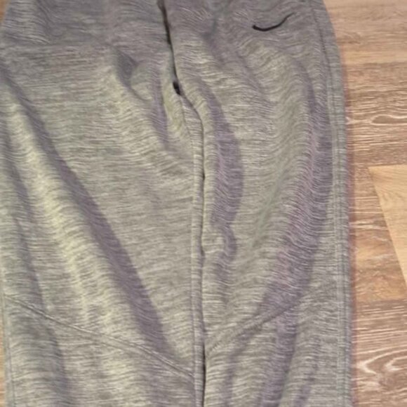 Nike Dri-FIT youth xl boys sweatpants - Picture 4 of 6